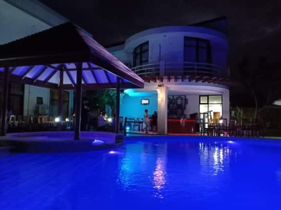 Discover Boracay Hotel Калібо Екстер'єр фото
